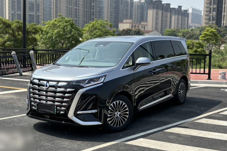 Used Denza D9 2022 DM-i 1040 Prestige Model Guazi used car, China used car export, Used car for sale, Used Denza cars, Cheapest cars for sale
