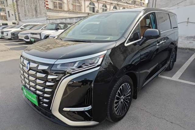 Used Denza D9 2022 DM-i 970 Four-Wheel Drive Flagship Model