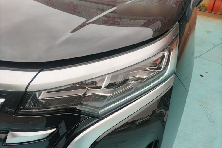 Used Denza D9 2022 DM-i 945 Luxury Model Left Front Headlight