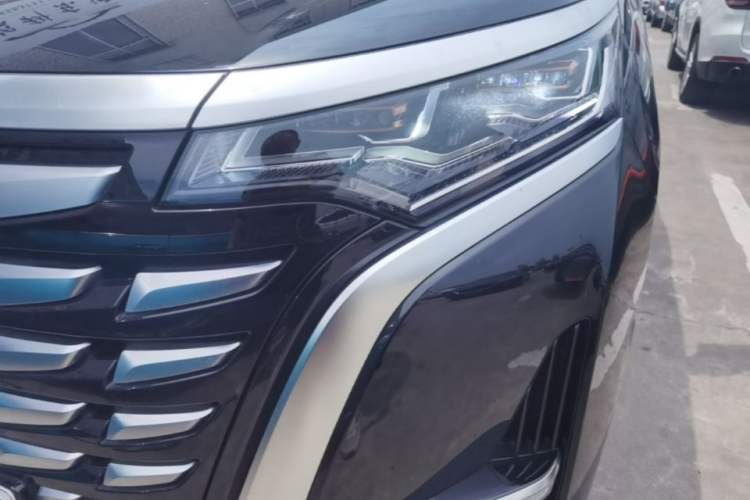 Used Denza D9 2022 DM-i 1040 Prestige Model Left Front Headlight