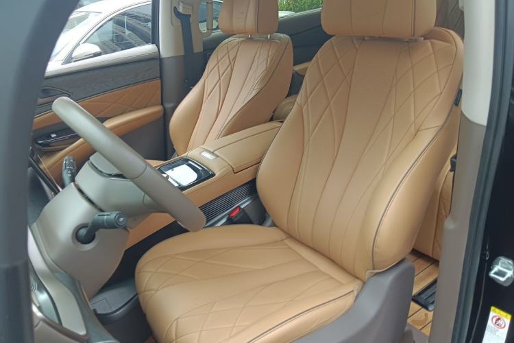Used Denza D9 2022 DM-i 945 Luxury Model Left Front Seat
