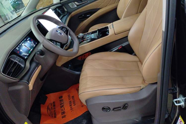 Used Denza D9 2022 DM-i 970 Four-Wheel Drive Flagship Model Left Front Seat