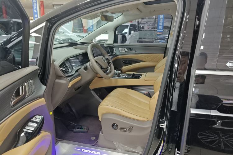 Used Denza D9 2022 DM-i 970 Four-Wheel Drive Prestige Model Left Front Seat