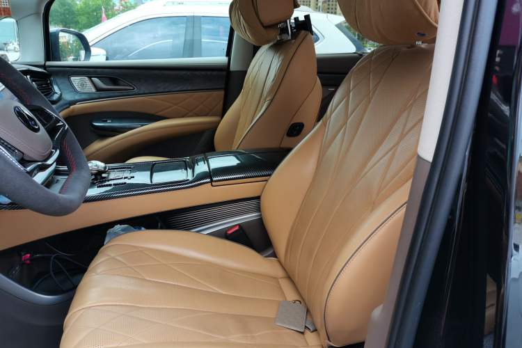 Used Denza D9 2022 DM-i 1040 Prestige Model Left Front Seat