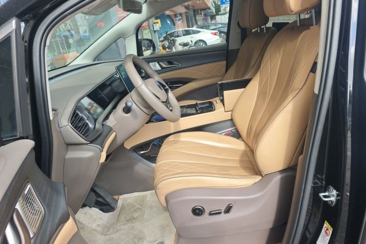 Used Denza D9 2022 DM-i 970 Four-Wheel Drive Prestige Model Left Front Seat