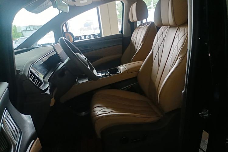 Used Denza D9 2022 DM-i 1040 Prestige Model Left Front Seat