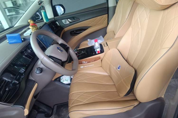Used Denza D9 2022 DM-i 970 Four-Wheel Drive Flagship Model Left Front Seat