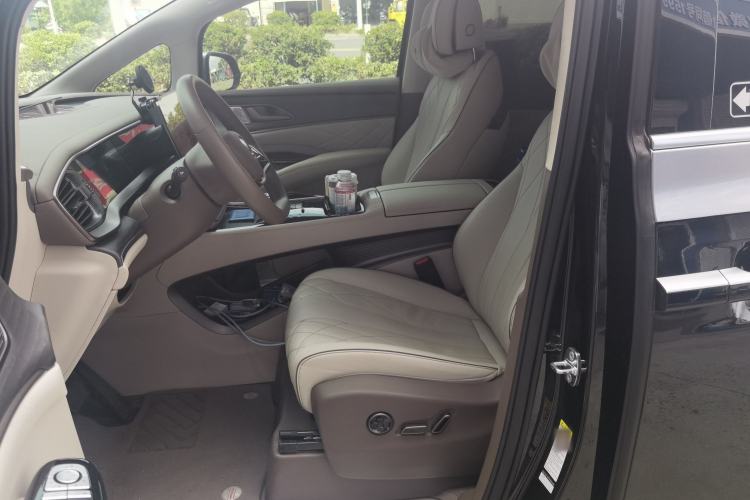 Used Denza D9 2022 DM-i 970 Four-Wheel Drive Flagship Model Left Front Seat
