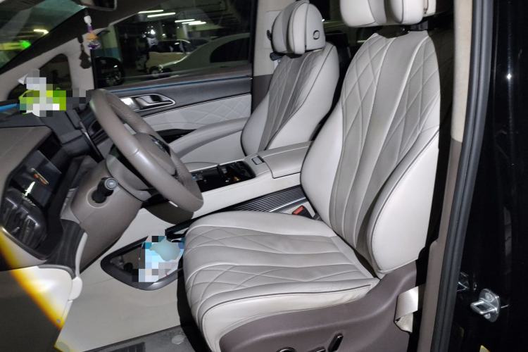 Used Denza D9 2022 DM-i 970 Four-Wheel Drive Flagship Model Left Front Seat