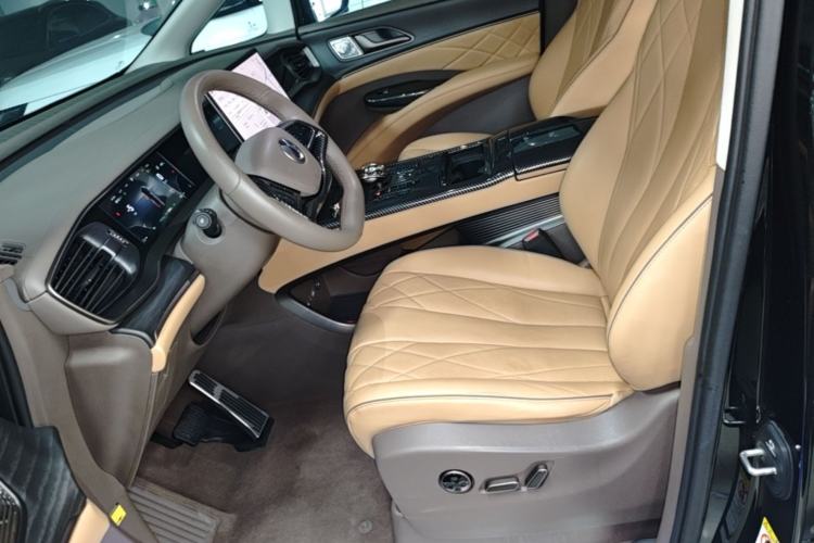 Used Denza D9 2022 DM-i 970 Four-Wheel Drive Prestige Model Left Front Seat