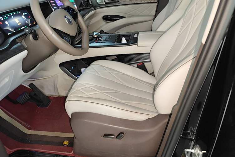 Used Denza D9 2022 DM-i 945 Luxury Model Left Front Seat