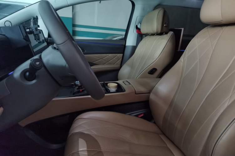 Used Denza D9 2022 DM-i 970 Four-Wheel Drive Flagship Model Left Front Seat