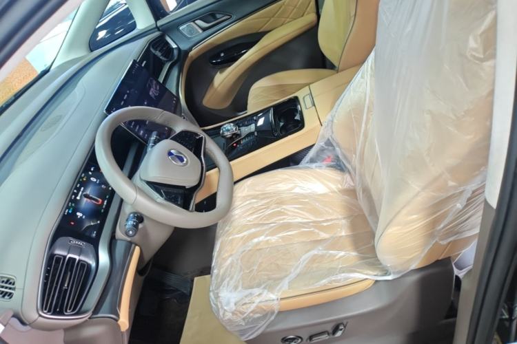 Used Denza D9 2022 DM-i 970 Four-Wheel Drive Flagship Model Left Front Seat