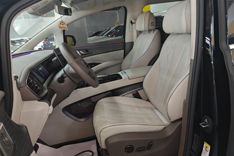 Used Denza D9 2022 DM-i 970 Four-Wheel Drive Flagship Model Left Front Seat