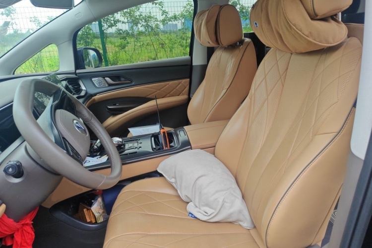 Used Denza D9 2022 DM-i 970 Four-Wheel Drive Prestige Model Left Front Seat
