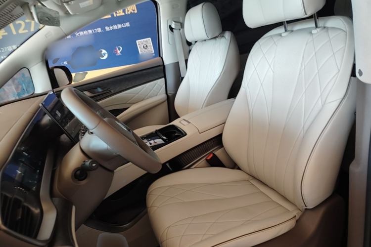 Used Denza D9 2022 DM-i 1040 Prestige Model Left Front Seat