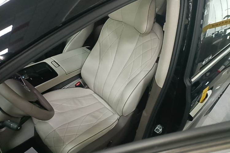 Used Denza D9 2022 DM-i 970 Four-Wheel Drive Flagship Model Left Front Seat