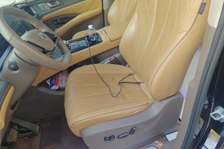 Used Denza D9 2022 DM-i 970 Four-Wheel Drive Flagship Model Left Front Seat
