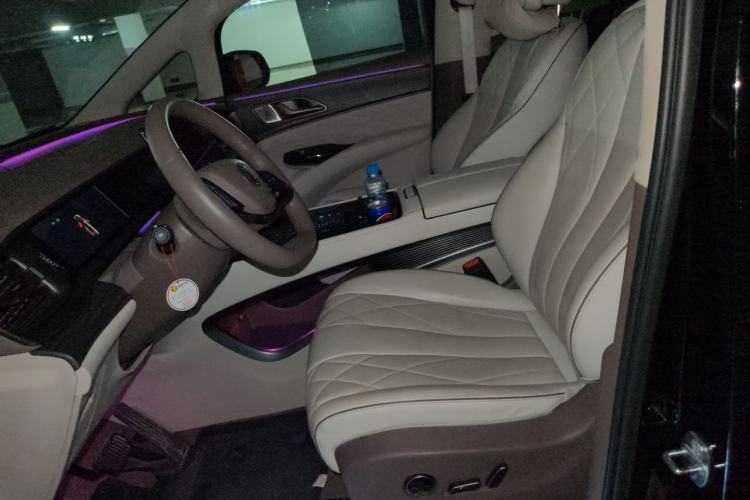 Used Denza D9 2022 DM-i 970 Four-Wheel Drive Flagship Model Left Front Seat
