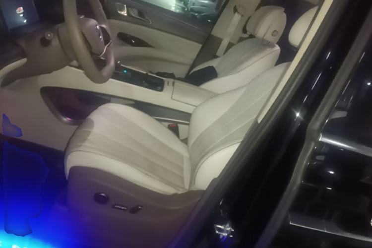 Used Denza D9 2022 DM-i 970 Four-Wheel Drive Flagship Model Left Front Seat
