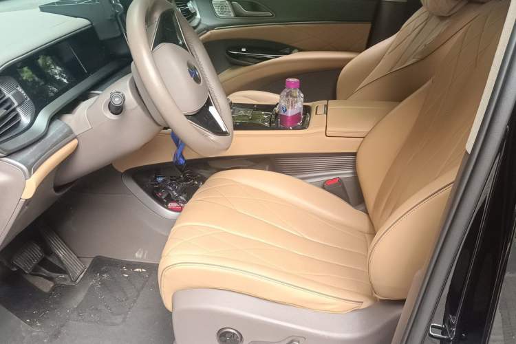 Used Denza D9 2022 DM-i 970 Four-Wheel Drive Flagship Model Left Front Seat