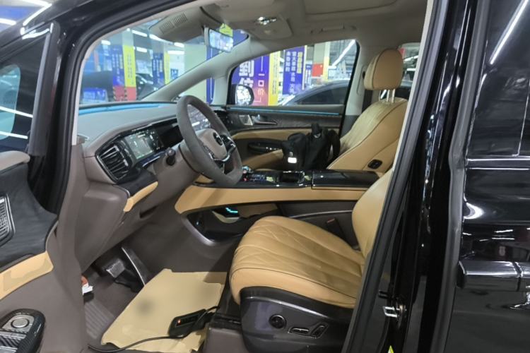 Used Denza D9 2022 DM-i 1040 Prestige Model Left Front Seat