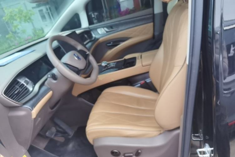 Used Denza D9 2022 DM-i 1040 Prestige Model Left Front Seat