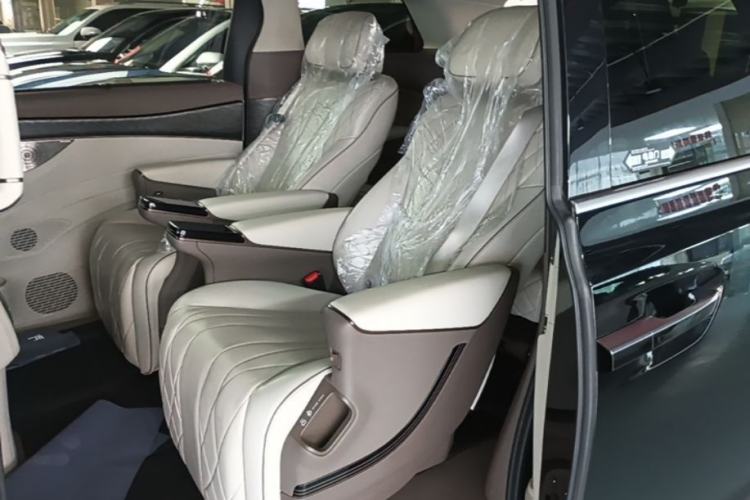 Used Denza D9 2022 DM-i 1040 Prestige Model Left Rear Seat