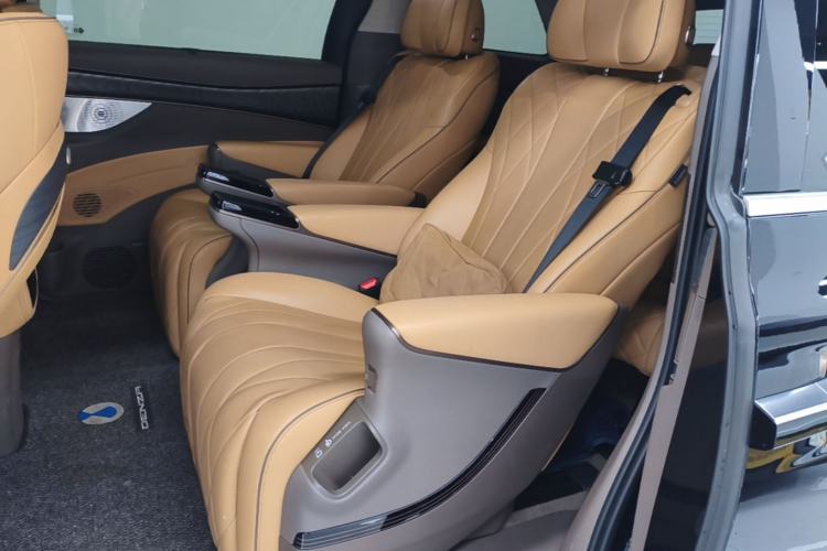 Used Denza D9 2022 DM-i 1040 Prestige Model Left Rear Seat