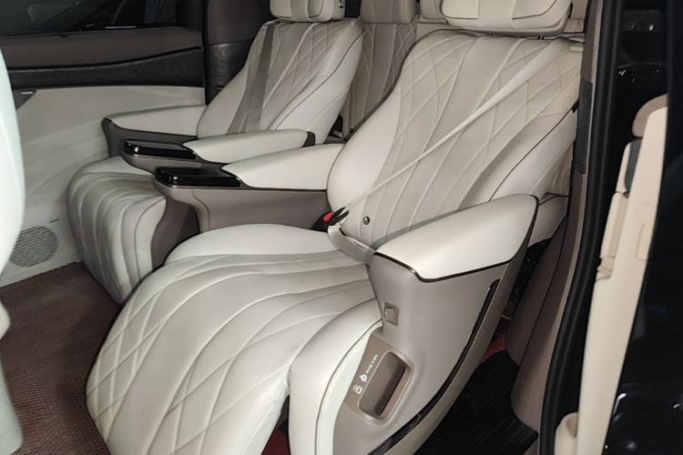 Used Denza D9 2022 DM-i 945 Luxury Model Left Rear Seat