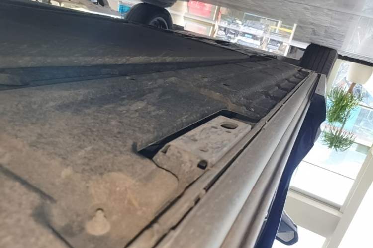 Used Denza D9 2022 DM-i 970 Four-Wheel Drive Flagship Model Left Side Sill