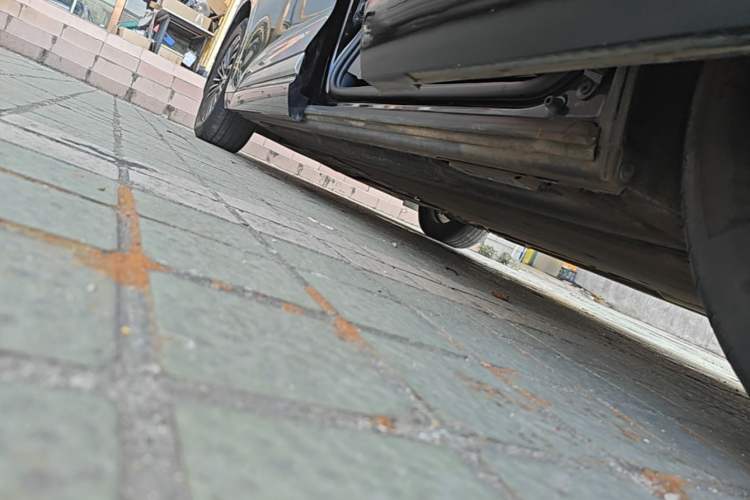 Used Denza D9 2022 DM-i 970 Four-Wheel Drive Flagship Model Left Side Sill