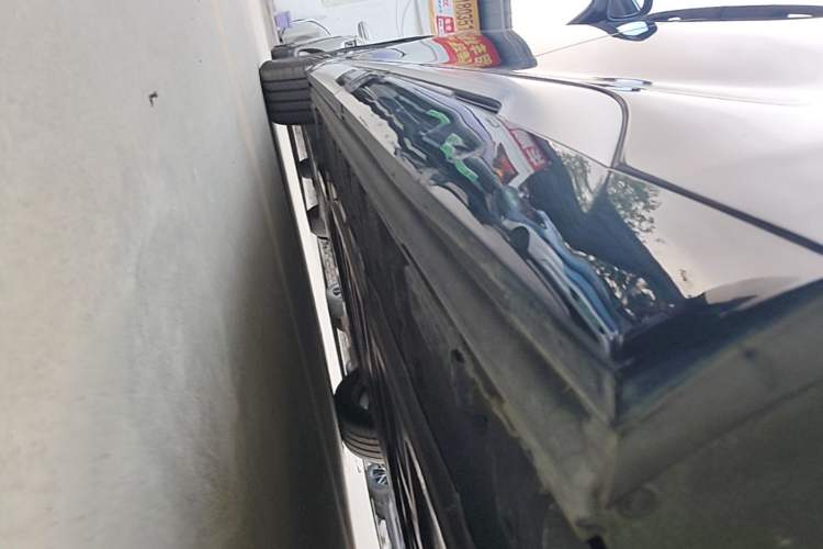 Used Denza D9 2022 EV 600 Four-Wheel Drive Flagship Model Left Side Sill