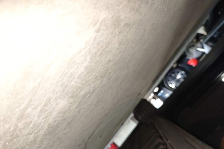 Used Denza D9 2022 EV 600 Four-Wheel Drive Flagship Model Left Side Sill