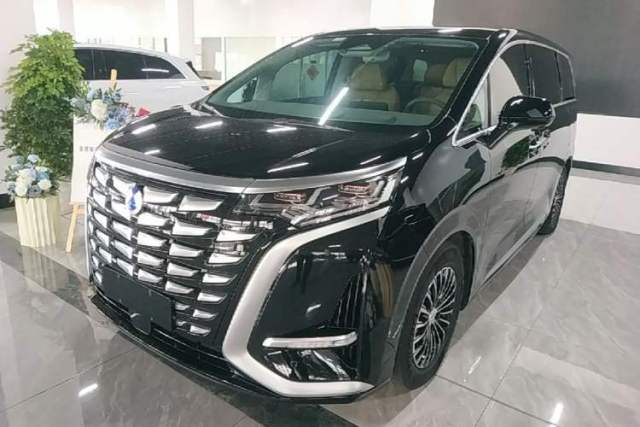 Used Denza D9 2022 DM-i 970 Four-Wheel Drive Prestige Model