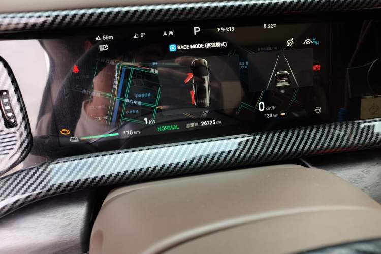Used Denza D9 2022 DM-i 1040 Prestige Model Odometer Close Up