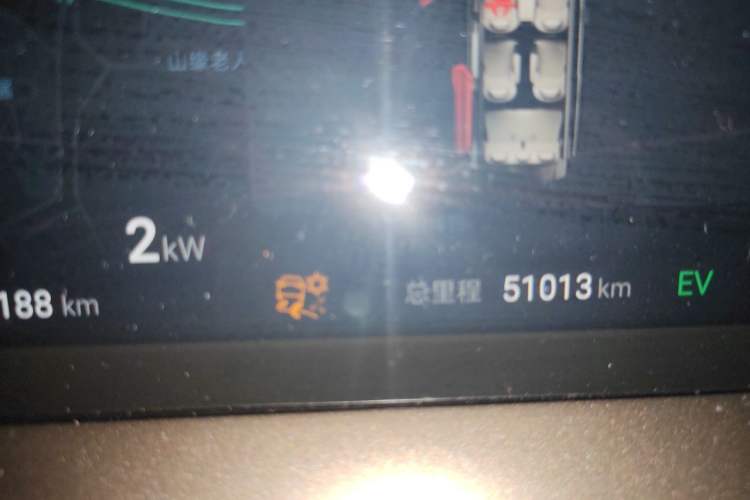 Used Denza D9 2022 DM-i 1040 Prestige Model Odometer Close Up