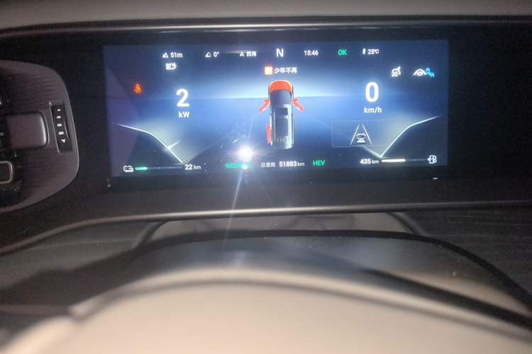 Used Denza D9 2022 DM-i 970 Four-Wheel Drive Prestige Model Odometer Close Up