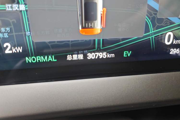 Used Denza D9 2022 DM-i 970 Four-Wheel Drive Flagship Model Odometer Close Up