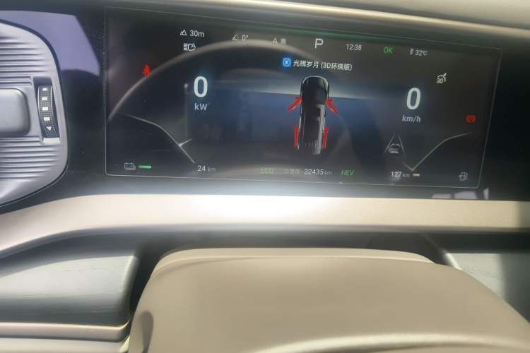 Used Denza D9 2022 DM-i 970 Four-Wheel Drive Flagship Model Odometer Close Up