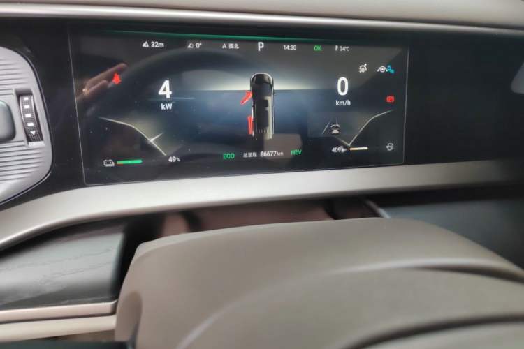 Used Denza D9 2022 DM-i 970 Four-Wheel Drive Flagship Model Odometer Close Up