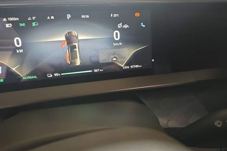 Used Denza D9 2022 EV 620 Prestige Model Odometer Close Up