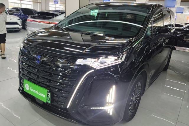 Used Denza D9 2022 DM-i 970 Four-Wheel Drive Prestige Model