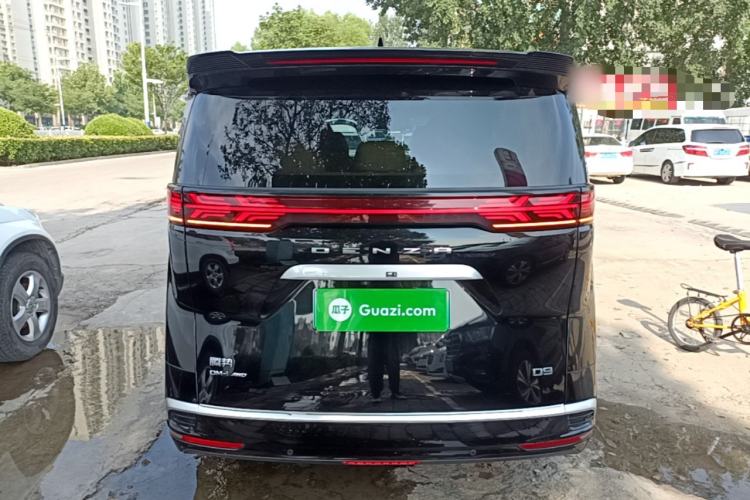 Used Denza D9 2022 DM-i 970 Four-Wheel Drive Prestige Model Rear