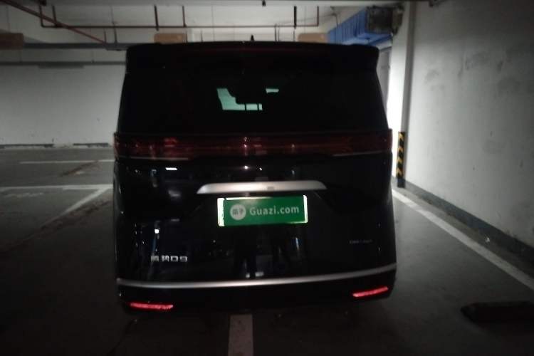Used Denza D9 2022 DM-i 970 Four-Wheel Drive Prestige Model Rear