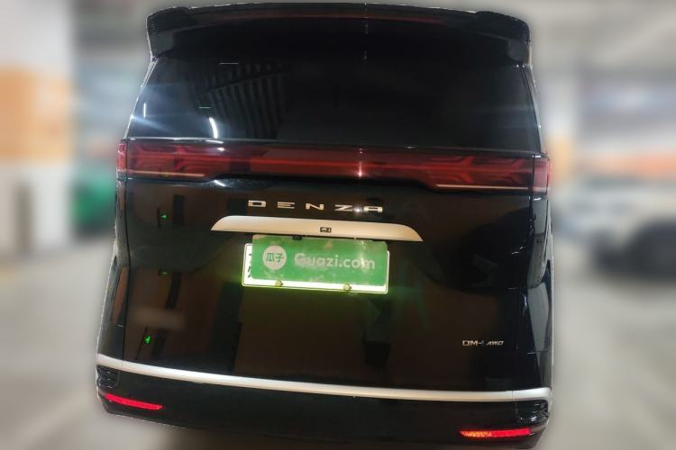 Used Denza D9 2022 DM-i 970 Four-Wheel Drive Flagship Model Rear