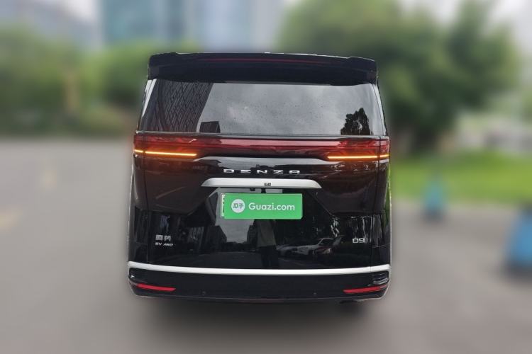 Used Denza D9 2022 EV 600 Four-Wheel Drive Flagship Model Rear