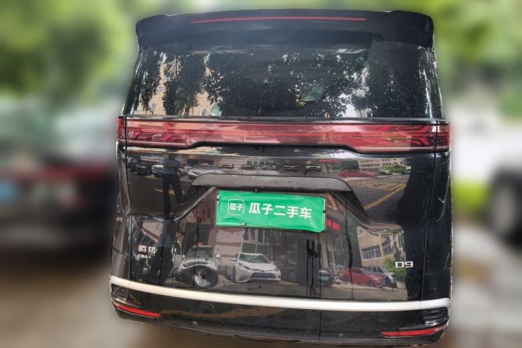 Used Denza D9 2022 DM-i 1040 Prestige Model Rear
