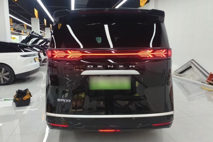 Used Denza D9 2022 DM-i 1040 Prestige Model Rear