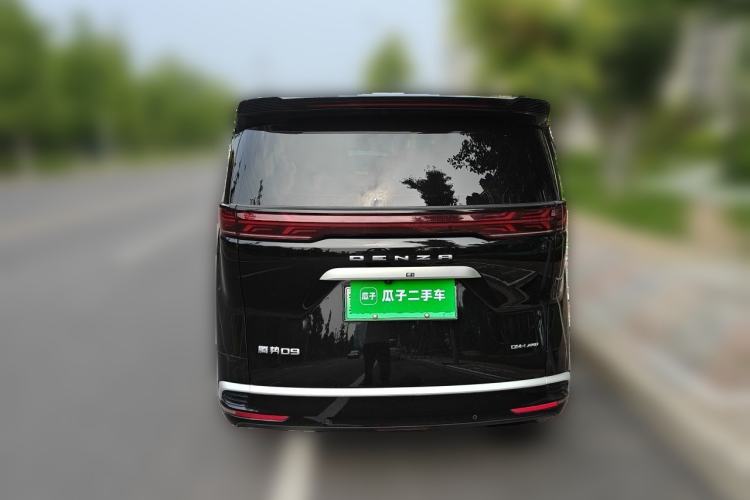 Used Denza D9 2022 DM-i 970 Four-Wheel Drive Prestige Model Rear